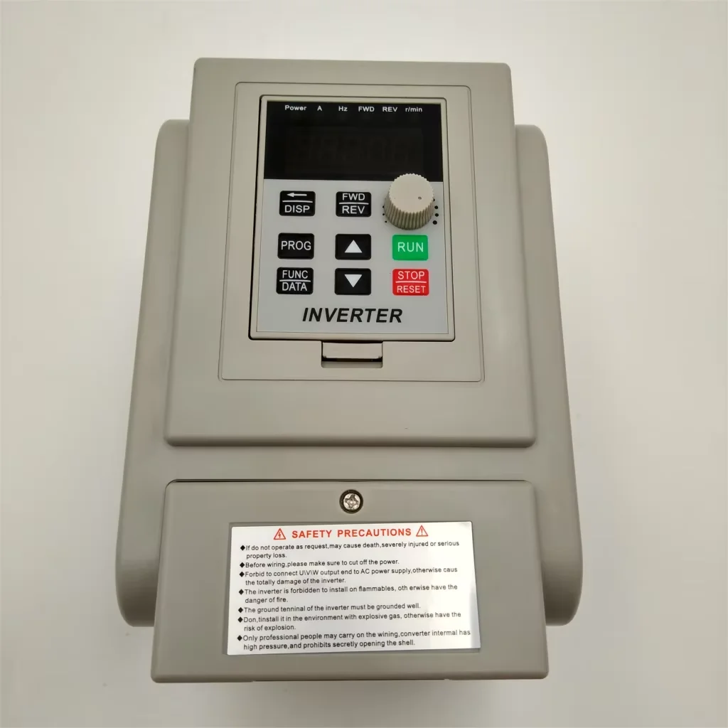 

Преобразователь VFD 4 кВт (5,5 л.с.) Преобразователь частоты CoolClassic XSY-AT1 3P, выход 220 В