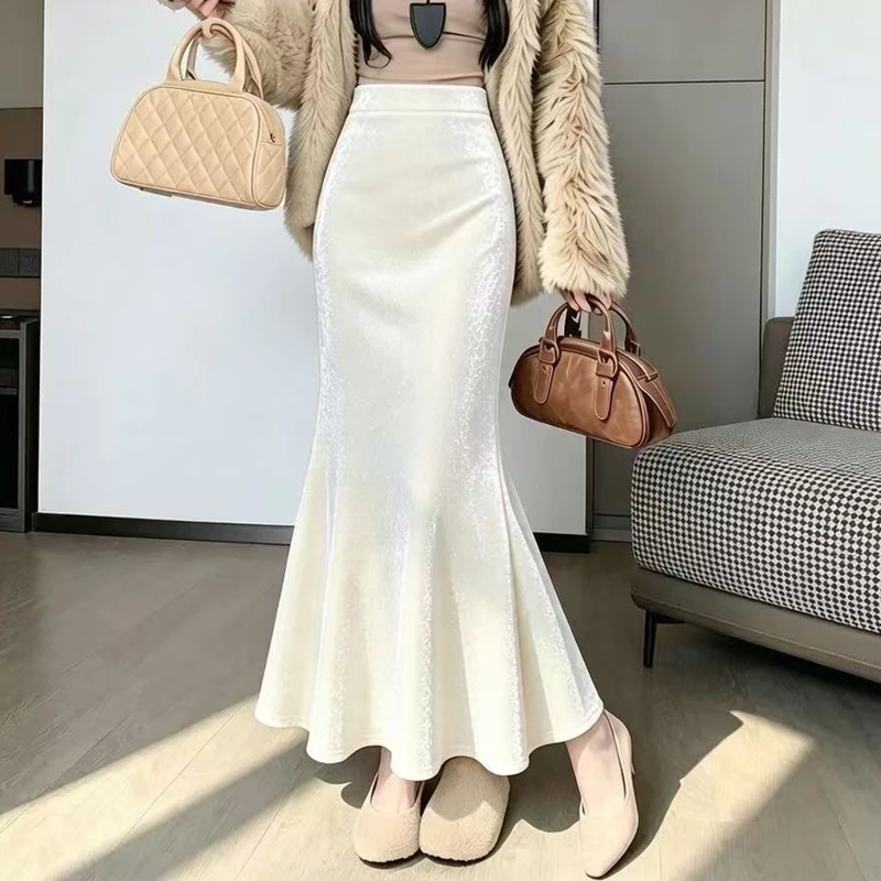 Womens Velvet Long Skirt Autumn Winter Korean Fashion Slim Mermaid Skirt Solid High Waist Office Ladies Sexy Elegant Black Skirt