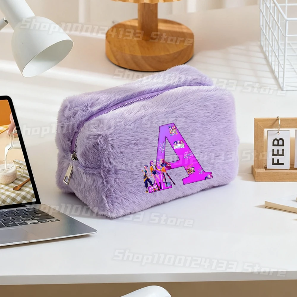 

Косметичка Demone Hunter Girl, плюшевая мягкая милая сумка с буквами A-Z, аниме-принт, женская кавайная портативная детская косметичка для ключей в косметичке