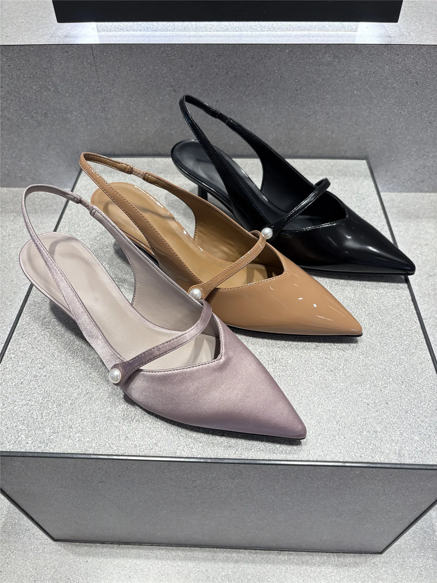 

Summer Pearl Slingback Women Shoes Pointed Toe Ankle Strap Sandals Fashion Kitten Heels Female Pumps Zapatos Mujer
