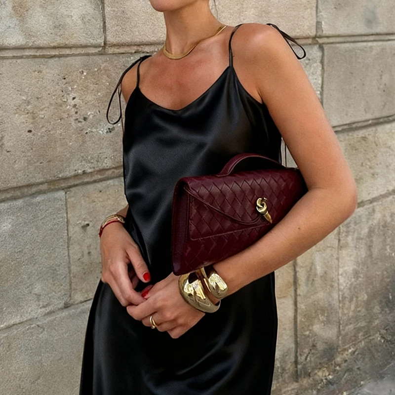 Chic Women's Satin Maxi Dress Burgundy Sleeveless Sexy Lace-Up Backless Evening Dresses Red Elegant Bridesmaid Long Evening Gown