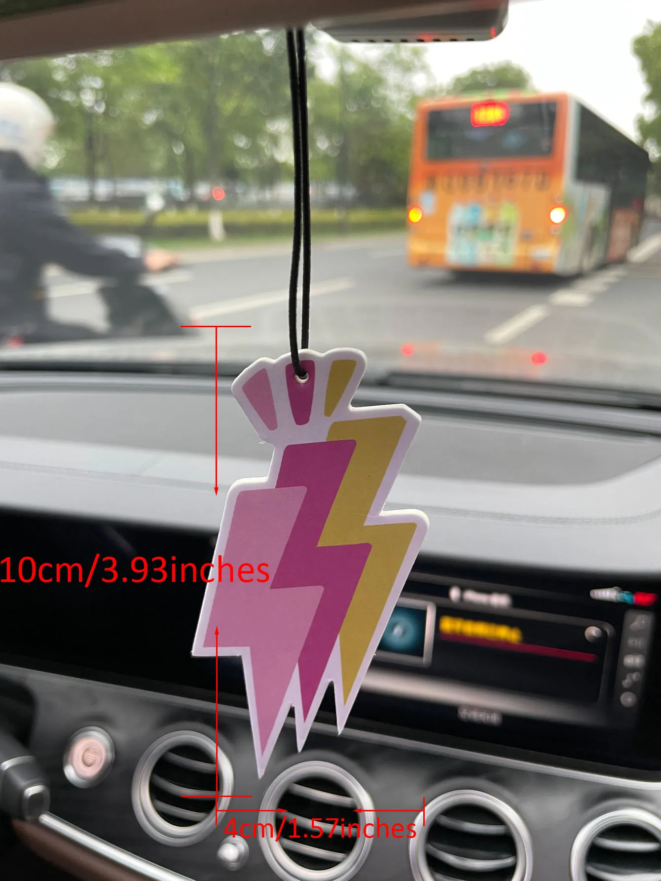 Pink, Yellow, and Three-Color Patchwork Lightning Car Fragrance Card, Retro Y2K Color-Blocking Lightning Car Fragrance Hanger, Plant-Based Natural Extract, Alcohol-Free Fragrance Card, Resistant to High Temperatures an
