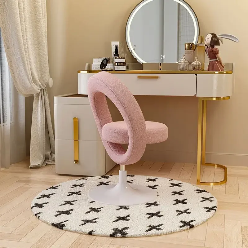 

Cream Style Lamb Velvet Makeup Chair for Girls Bedroom Nail Salon Dressing Chairs Modern Minimalist Foldable Stools Ottomans