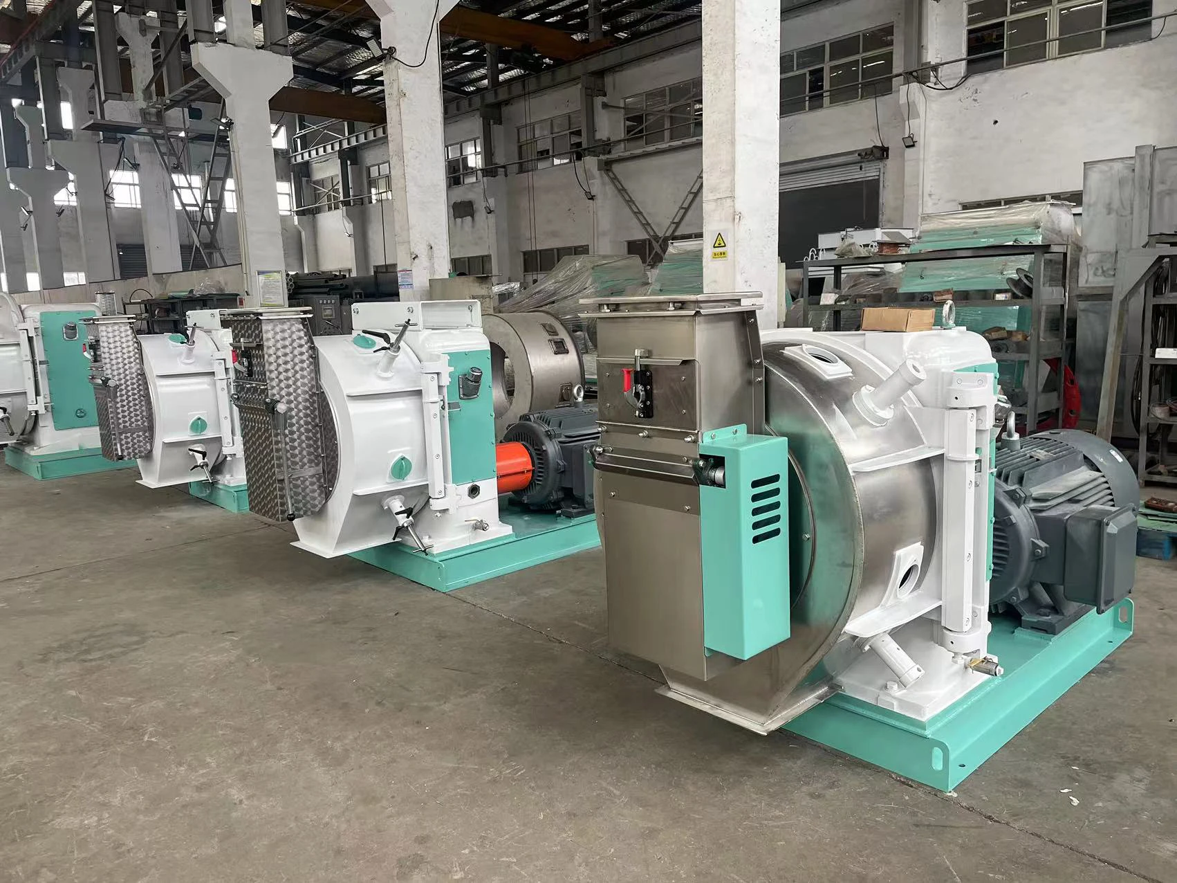 Capacity New 10-20t/h feed pellet machine for the breeding of cattle, sheep, chickens, ducks and pigs 220v large pelletizer
