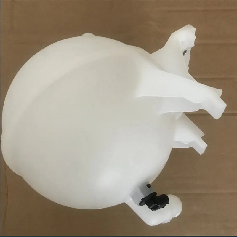 

AX94-Radiator Coolant Expansion Tank Auxiliary Tank 6395010503 6395010303 6395010603 6395010203 For Mercedes-Benz W639
