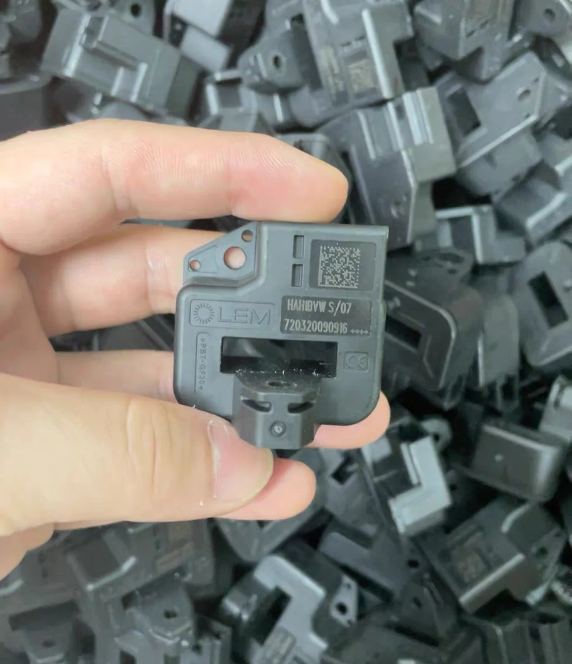 Sensor atual novo, HAH1BVW, S/01 /02 /03 /04 /05 /06 /07 /08, 1PC