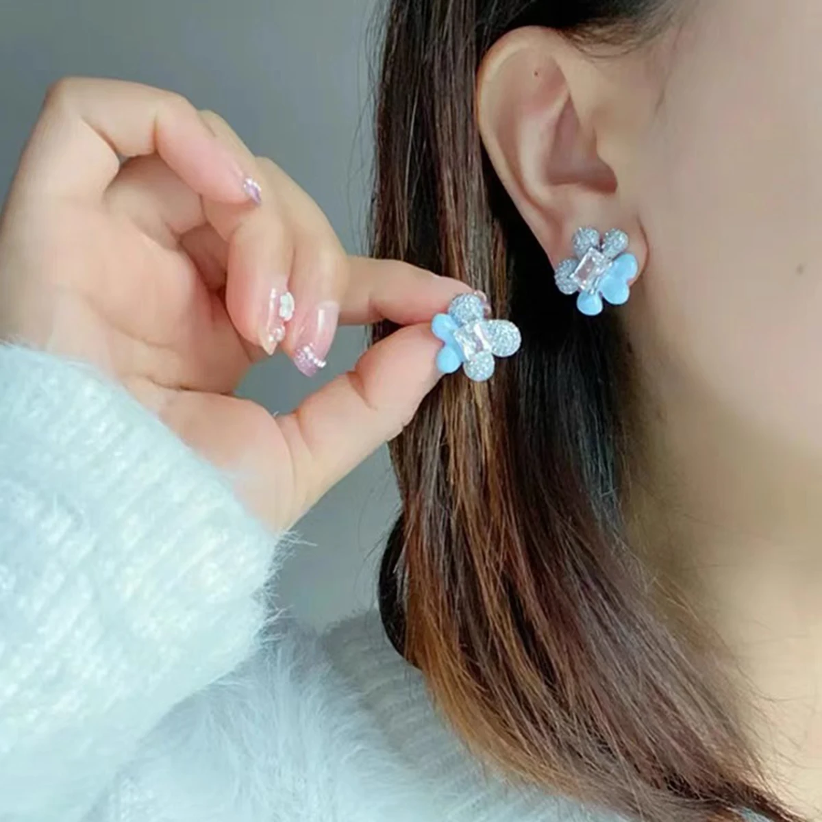 

2024 New Ins Style Cube Zirconia Blue Star Flower Earrings for Women Office Party Friends Gift Jewelry Accessories