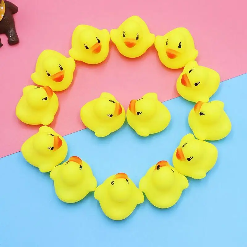 

1pc Cute Duck Baby Rattle Bath Toys Squeeze Animal Rubber Toy Duck BB Bathing Water Toy Race Squeaky Rubber Yellow Duck