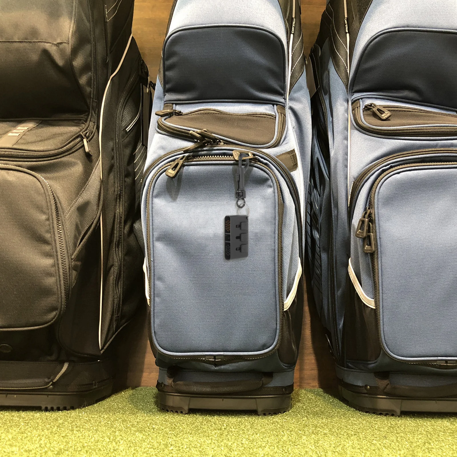 

2pcs Golfing Club Cleaner Brush Portable Cleaning Tool For Golf Clubs Shoes Durable Hook Design Outdoor Maintenance Kit Golfing