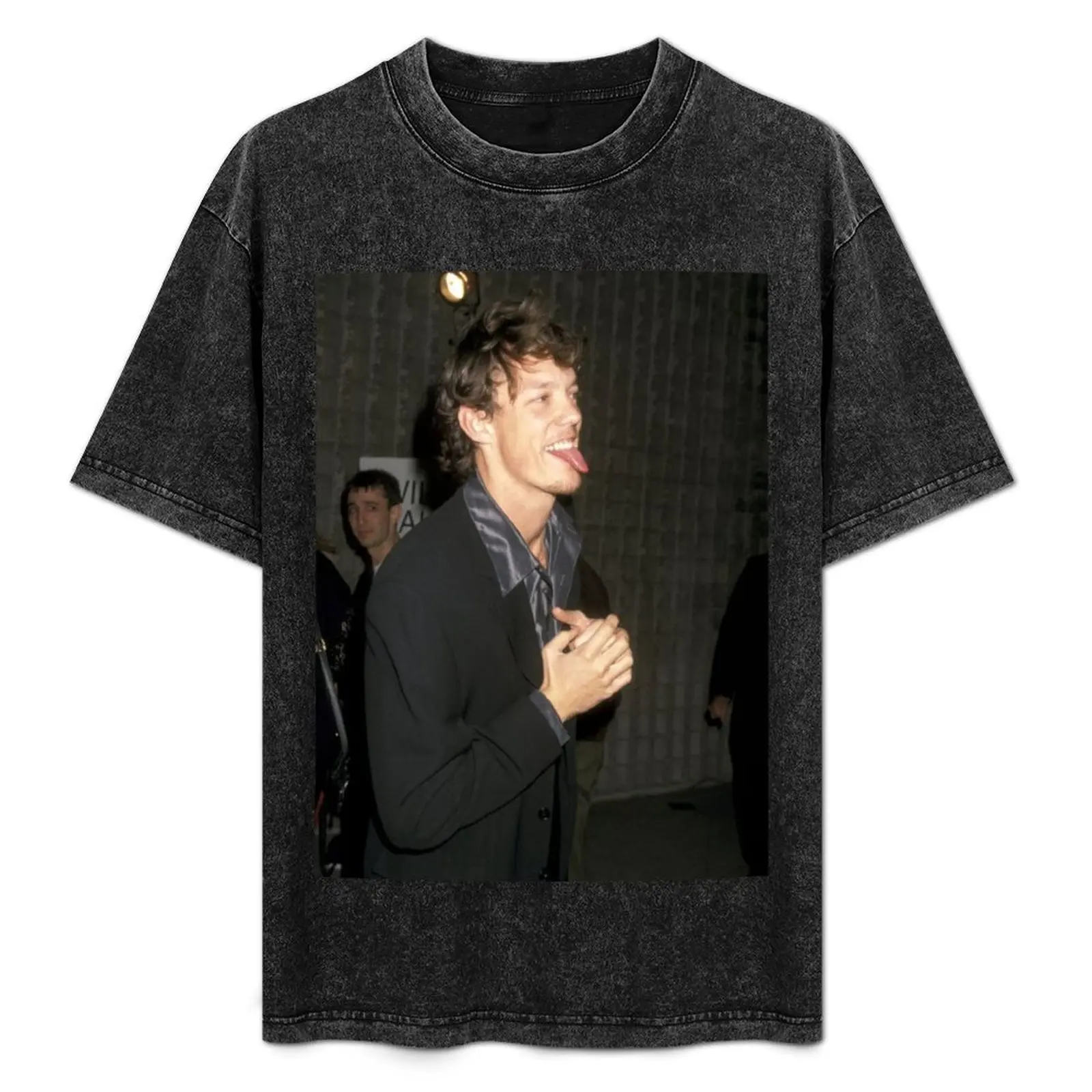 

Matthew Lillard T-Shirt Minimalist Plain Crew Neck T-Shirt