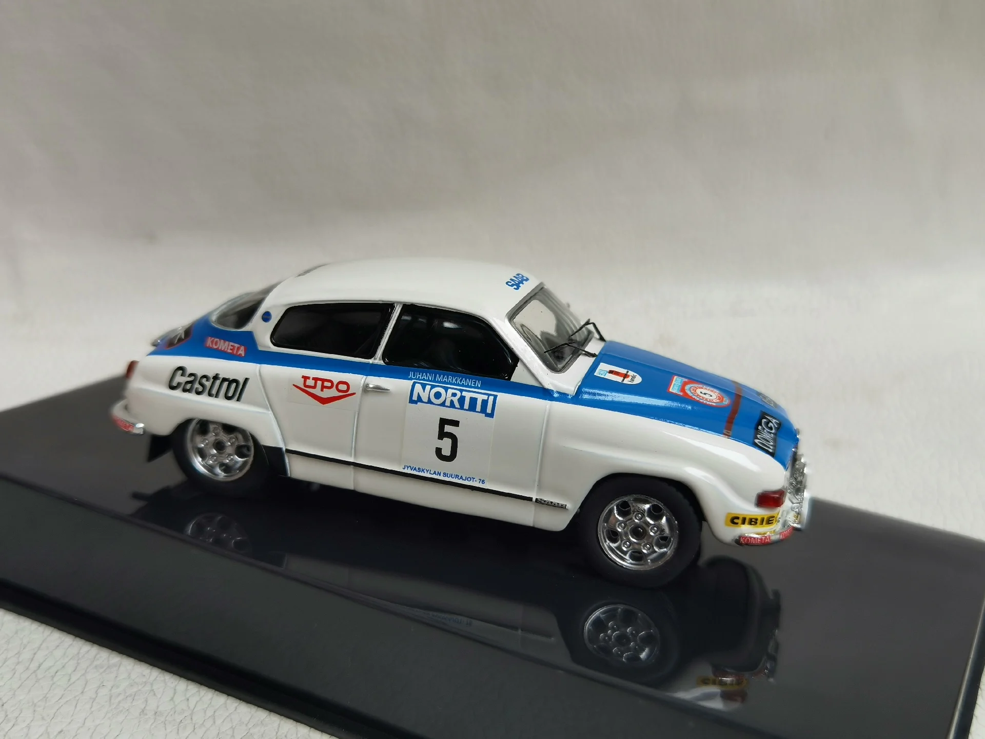 Druckguss IXO im Maßstab 1:43 SAAB yash # 5 1976 Saab Racing Legierung Automodell Sammlerspielzeug Geschenk Souvenir Display Ornament