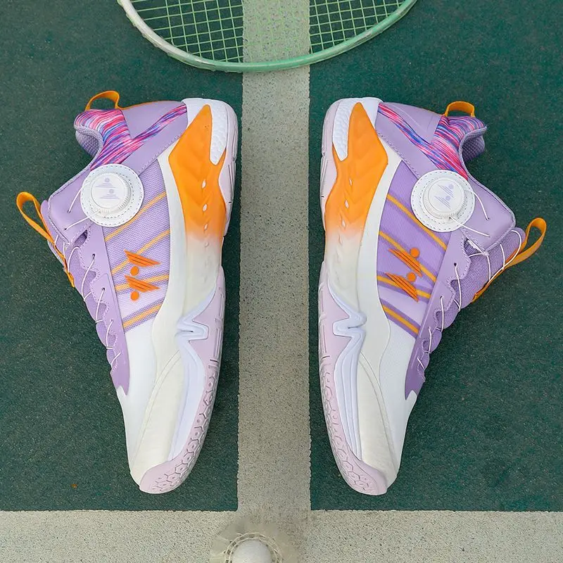 Hot New Unisex Lightweight Badminton Shoes Couple Badminton Training Shoes Comfortable Sports Shoes Very Good
