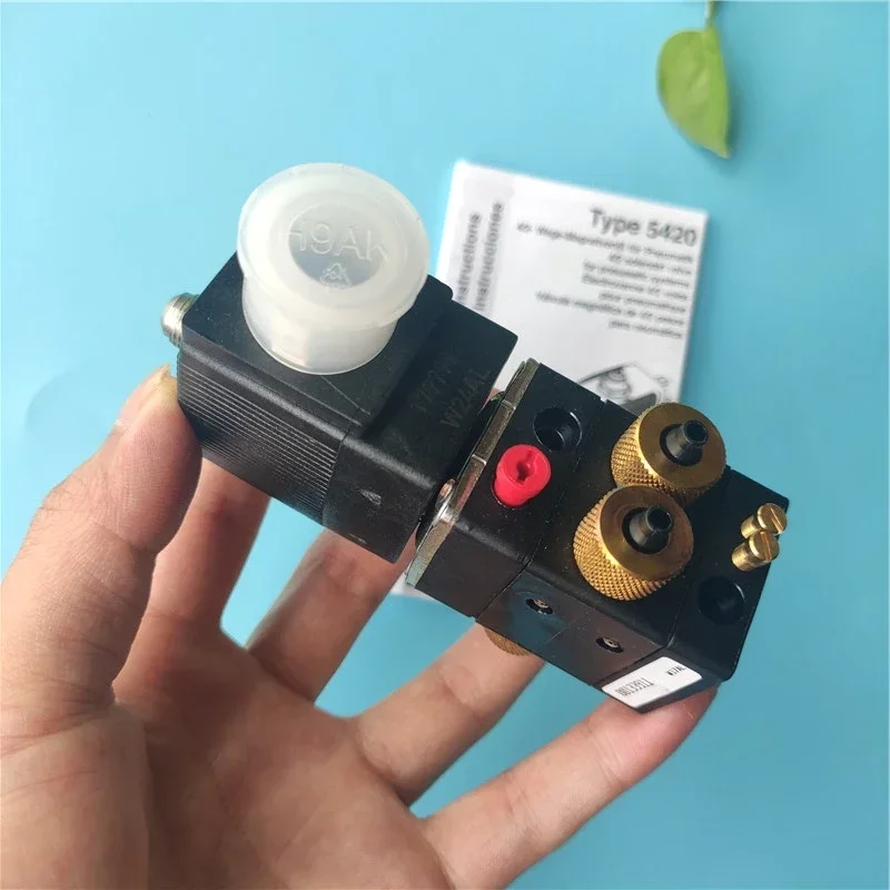 2026.4 Burkert5420 Four-way Solenoid Valve G 3.0 24VDC Genuine Brand New Baode