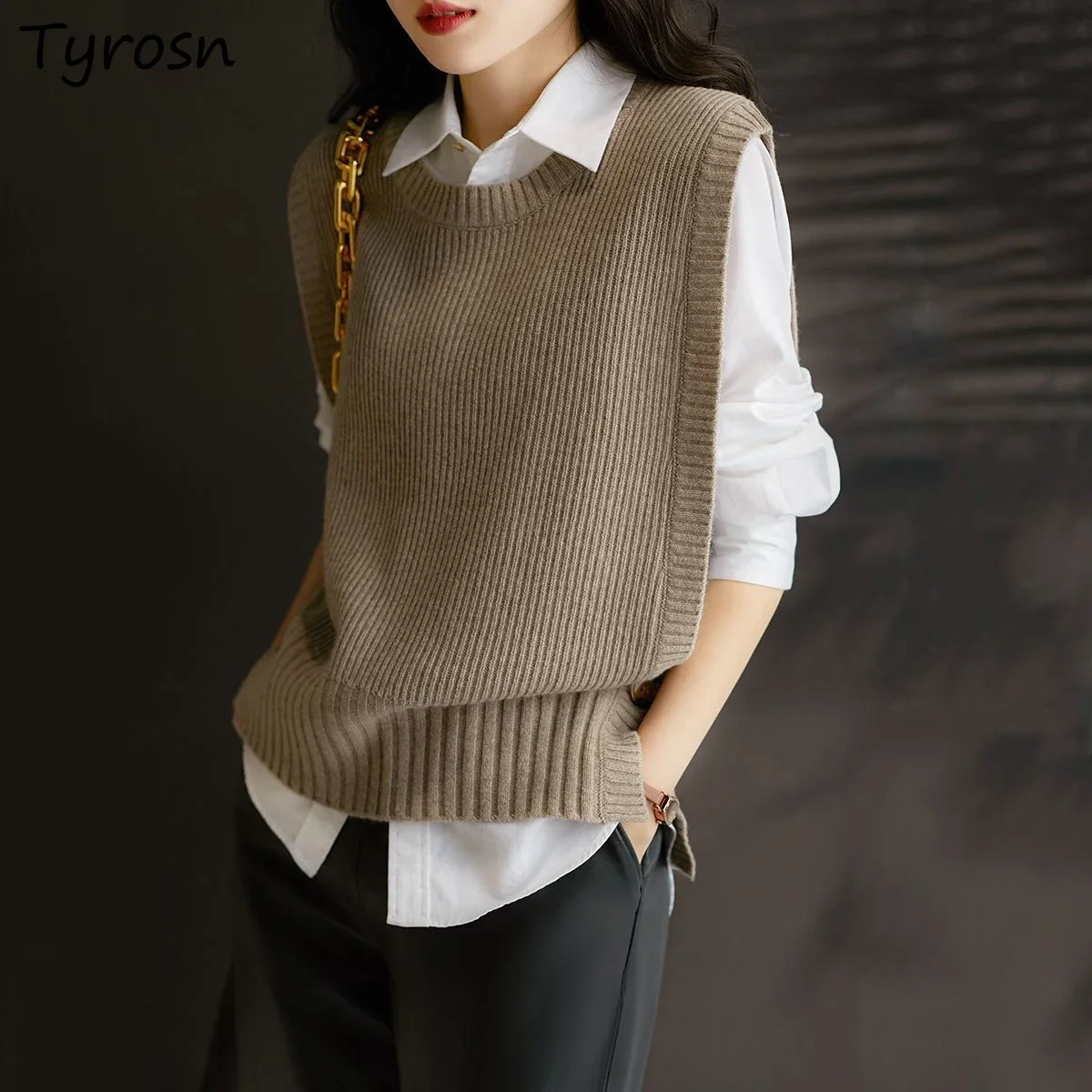 

Sweater Vest Women Side-slit Button Casual Ribbed Solid Knitted Tops Leisure Korean Fashion Ladies O-neck All-match Retro Tender