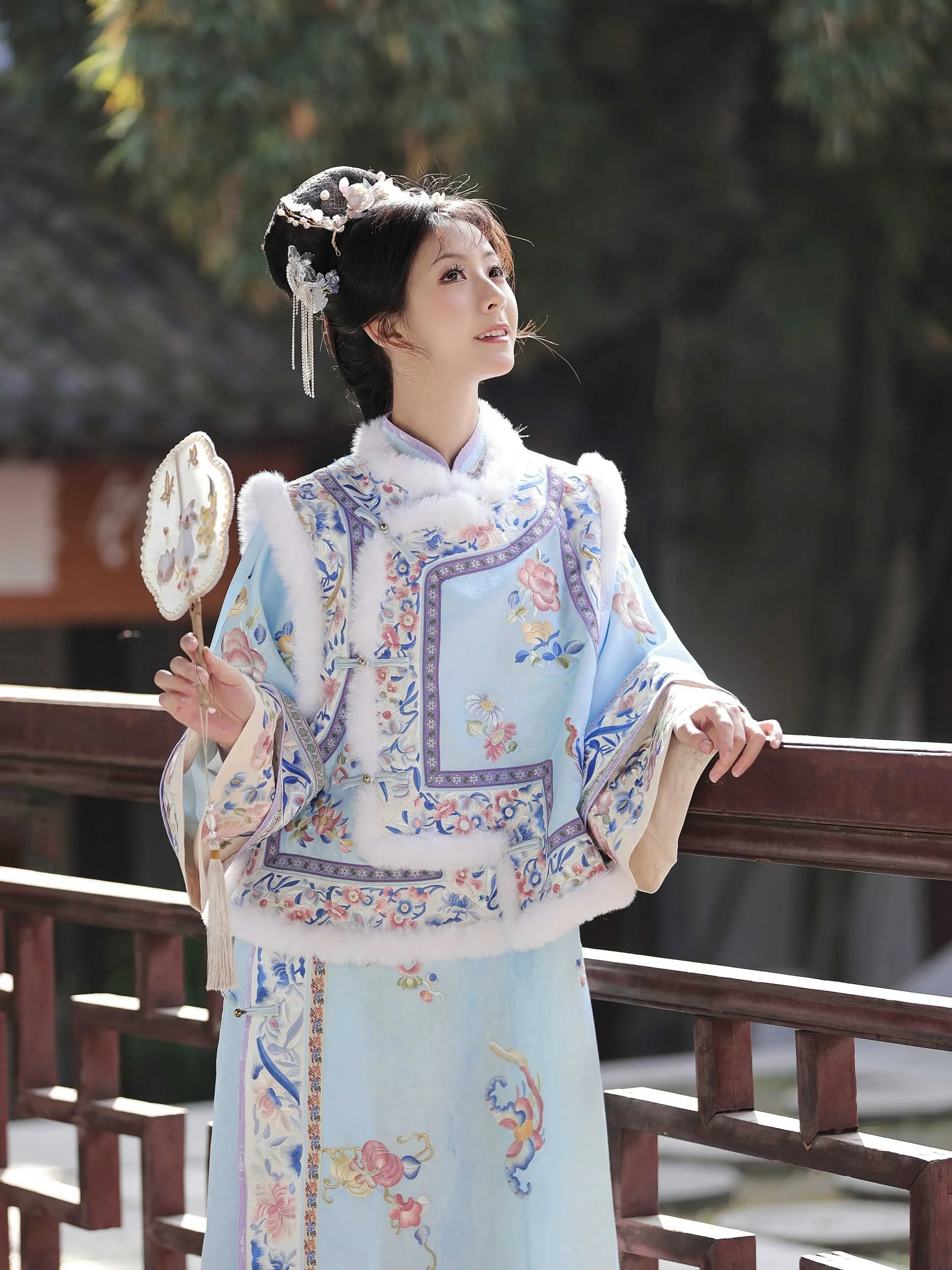 

JiaYi 3 Color Spring Traditional Chinese Embroidery Dress for Women Late Qing Dynasty Cheongsams Han Female Grid Suit Vest Hanfu