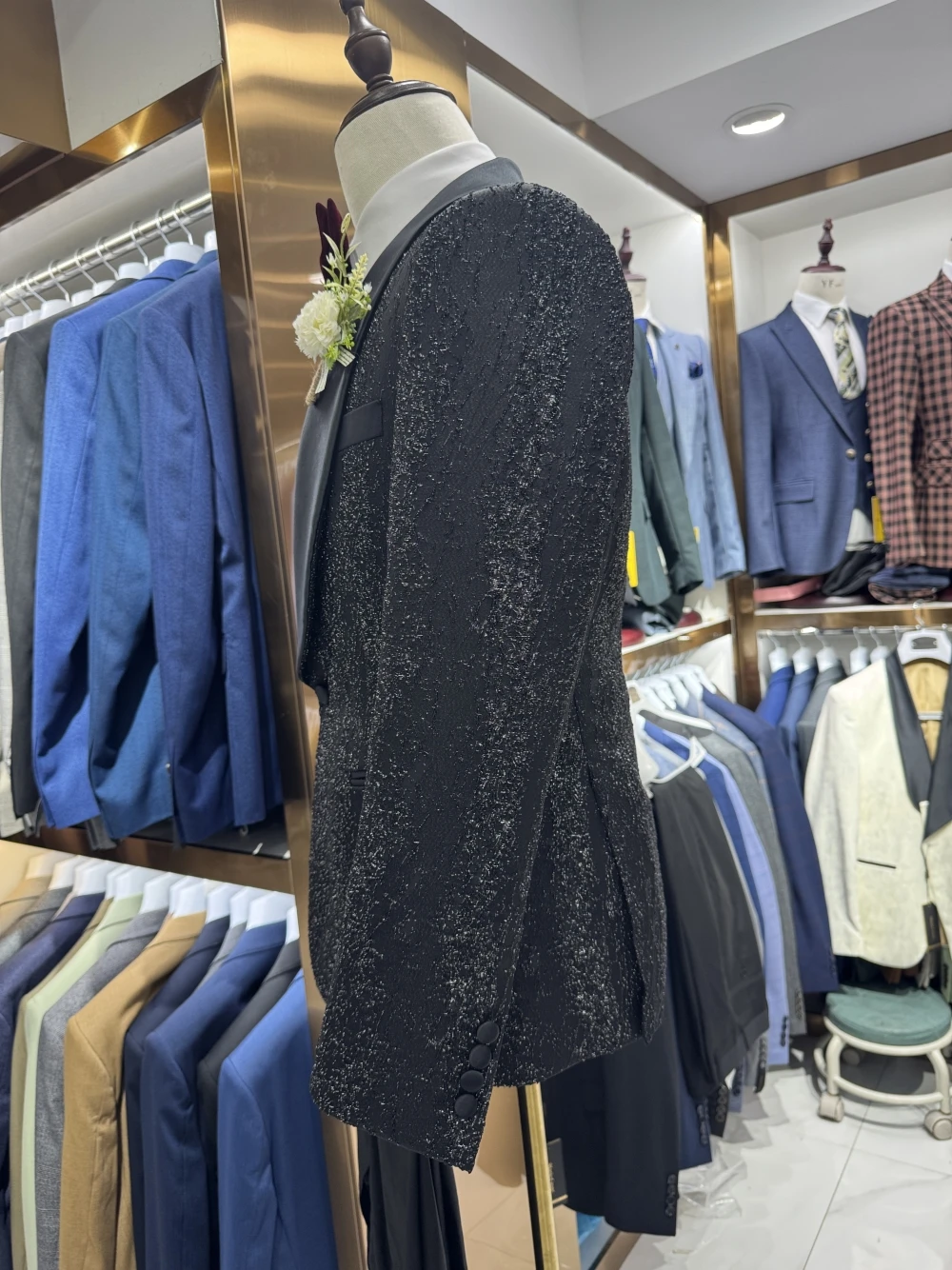 Charming Shawl Lapel Man Suit 3-pieces Jacket Vest Pants Elegant Groom Wear Hot Sale Dancing Formal Occasions Handsome Set