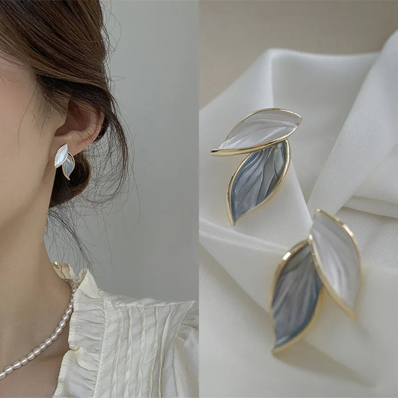 New Korean Arrival Metal Trendy Fresh Lovely Sweet Grey Leaf Stud Earrings For Women Fashion Jewelry