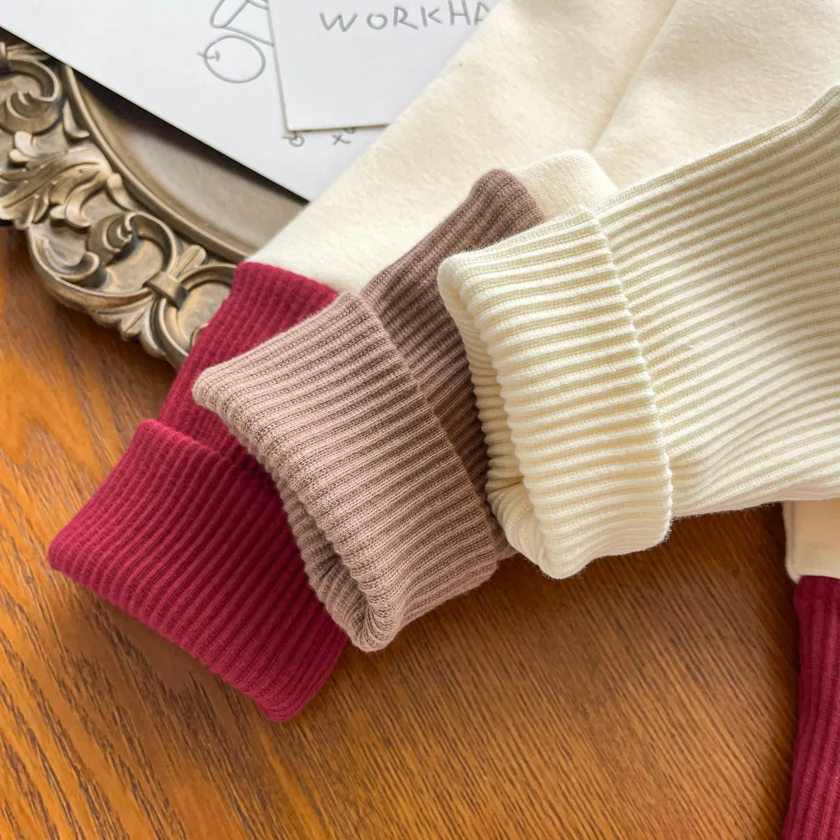 Ins الأطفال طماق مبطنة بالصوف الدافئة الكورية نمط خياطة قطعة واحدة المخملية الخريف والشتاء كل مباراة بنطلون للطفل