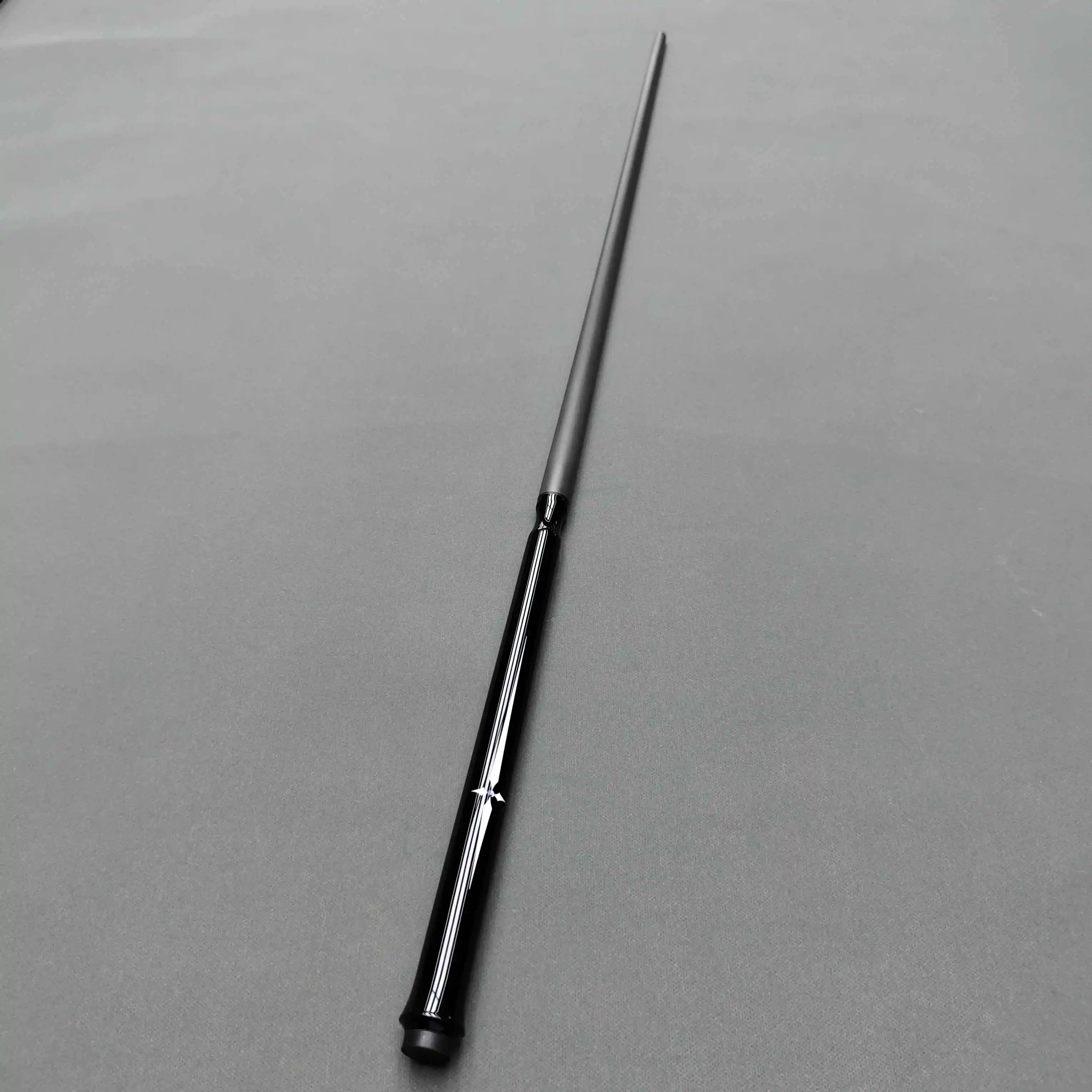 

2025 Factory Direct Stock 12.75MM Carbon Fiber Jump Cue for Pool Smooth Feel & Strong Hitting Ebony Butt Sleeve