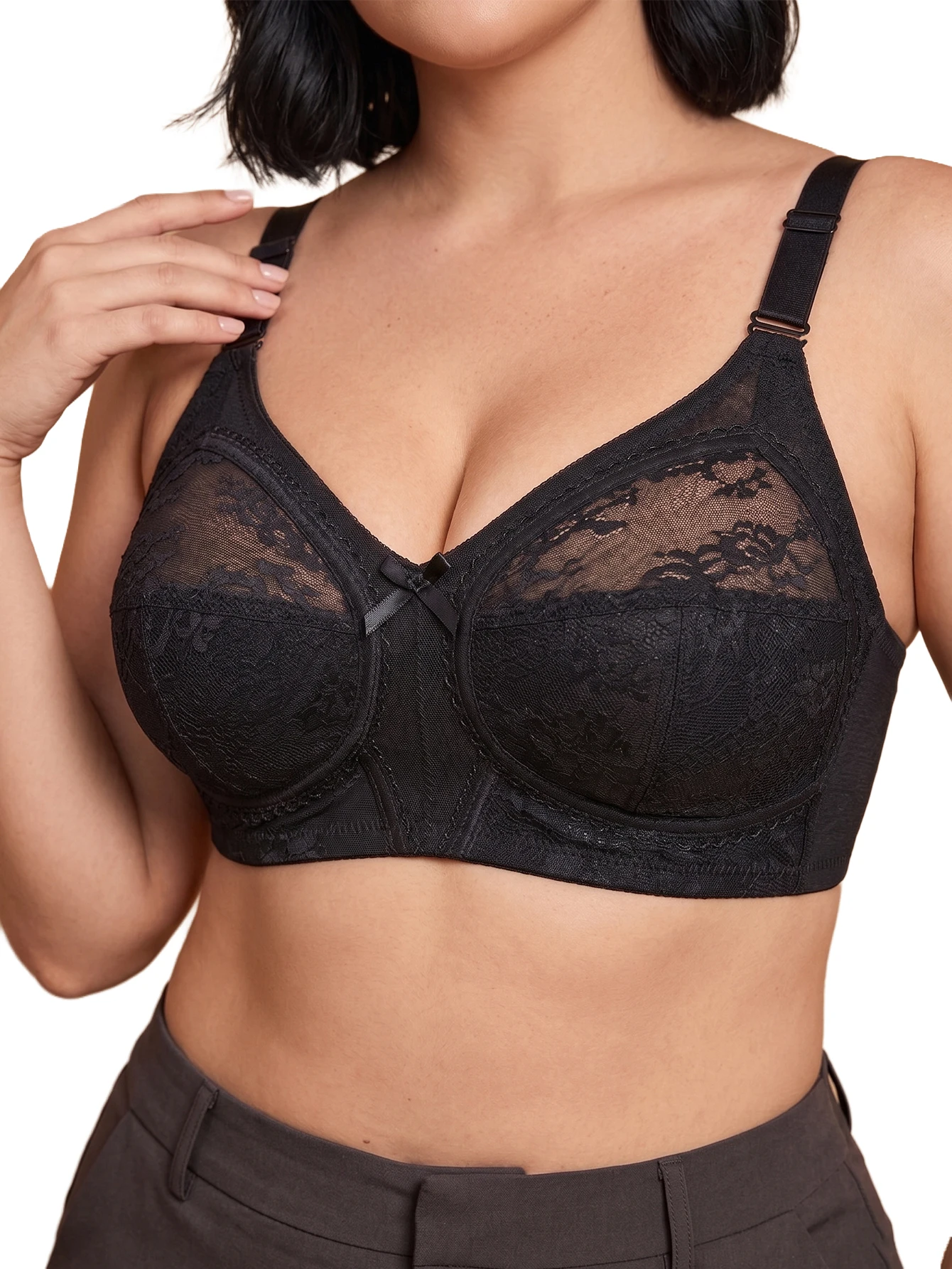 Women Plus Size Wireless Lace Mesh Bra Full Coverage Anti Sagging Side Support Shaping Adjustable Straps Comfortable Bra view 2