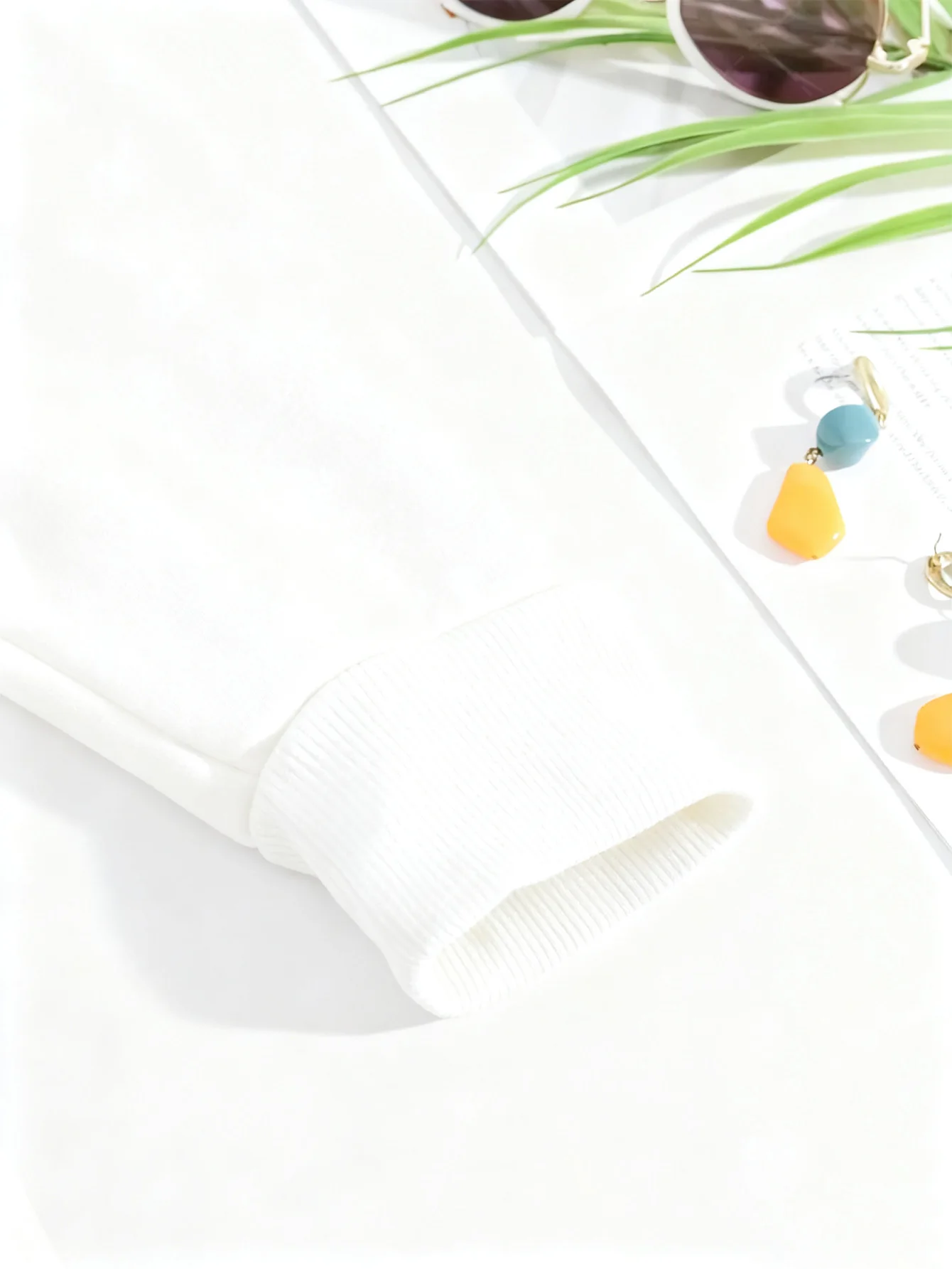 هوديي بجيب الكنغر مطبوع عليه حروف ورسومات، سويت شيرت كاجوال برباط بأكمام طويلة، ملابس نسائية