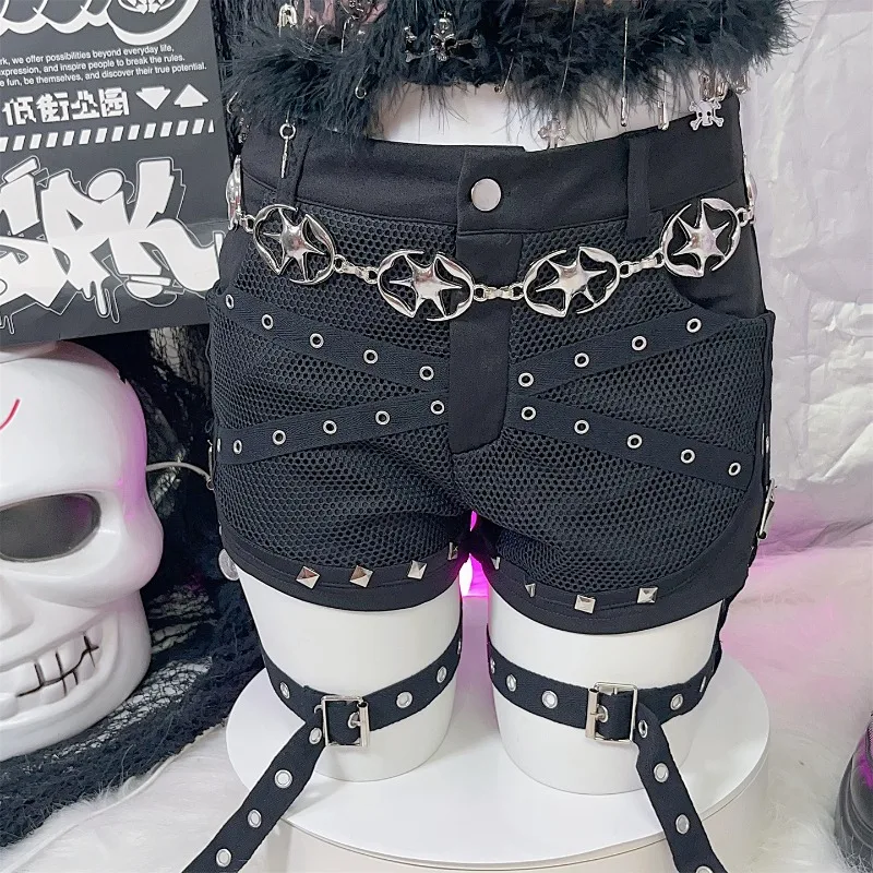 여성 의류 쿨 숏 팬츠 일본 Y2K 스타일 펑크 리벳 서브컬쳐 인기 레이스업 다크 블랙 타이트 레그 링 반바지 소녀