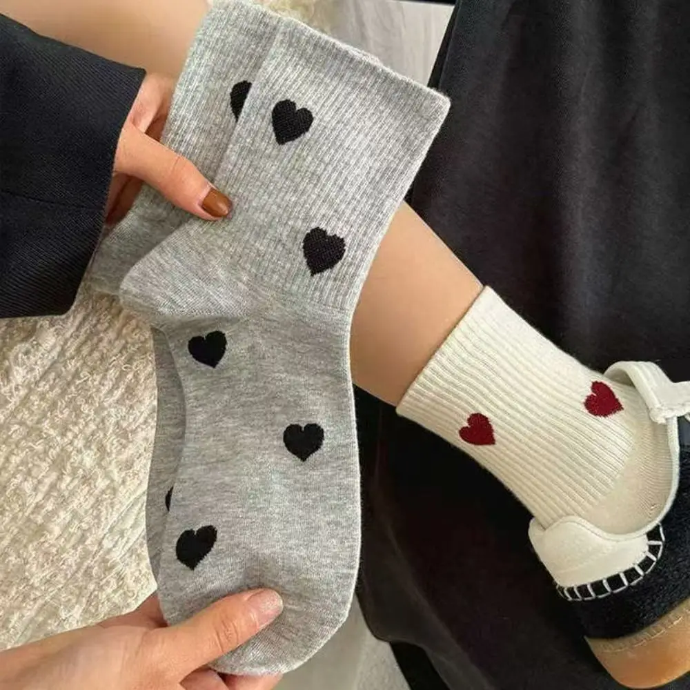 

5Pairs Creative Heart Pattern Love Mid-Calf Socks Harajuku Korean Style Patchwork Color Socks Sweet Mid Tube Socks Outdoor