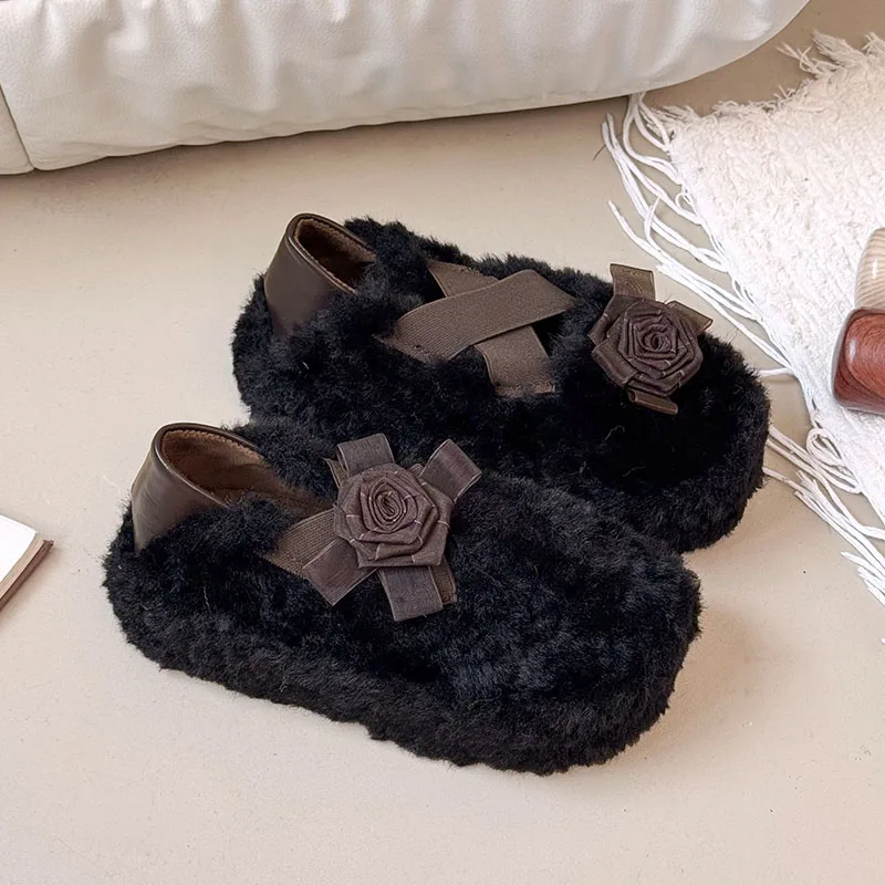 زهرة النساء الفراء أحذية الشقق أحذية خفيفة بدون كعب أحذية رياضية شتاء دافئ قصيرة أفخم الأحذية 2025 أحذية رياضية غير رسمية الراحة Zapatos