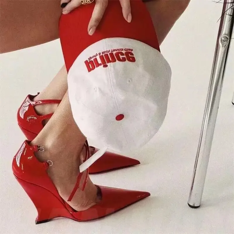sapatos-mary-jane-estilo-old-money-para-mulheres-salto-alto-sexy-com-ponta-fina-decoracao-em-vermelho-vivid-calcados-elegantes-para-encontros