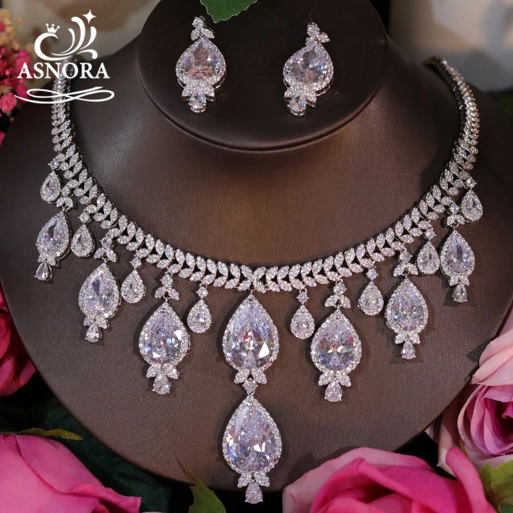 

Luxury Big Water Drop Cubic Zirconia Earring Necklace For Women Dubai Bridal Jewelry Sets Wedding Gift Party Accessories X0456