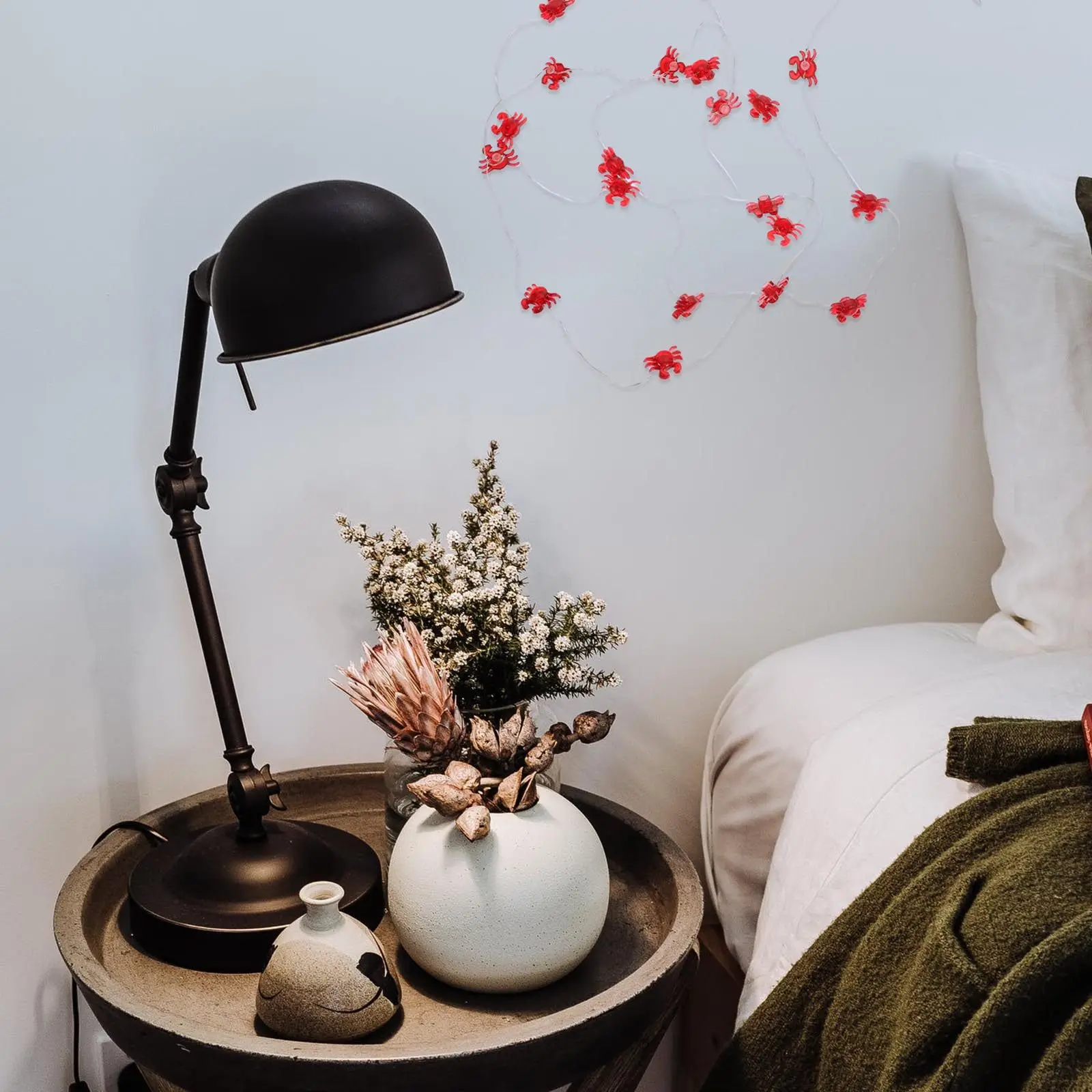 

20 LED String Light with Crab Design Outdoor Garden Decor for Fence Wall Roof Warm Glow Illumination String Light