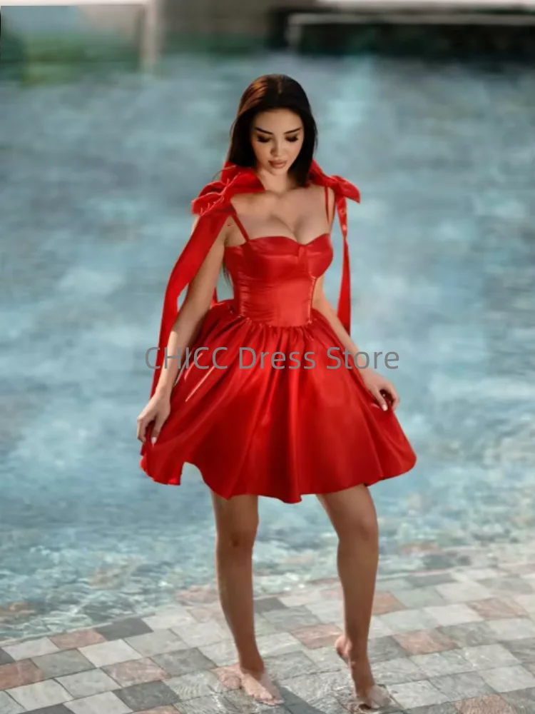 Robes de bal rouges sans bretelles, robe de soirée courte sans manches avec nœud, robe de soirée arabe de retour, personnalisée
