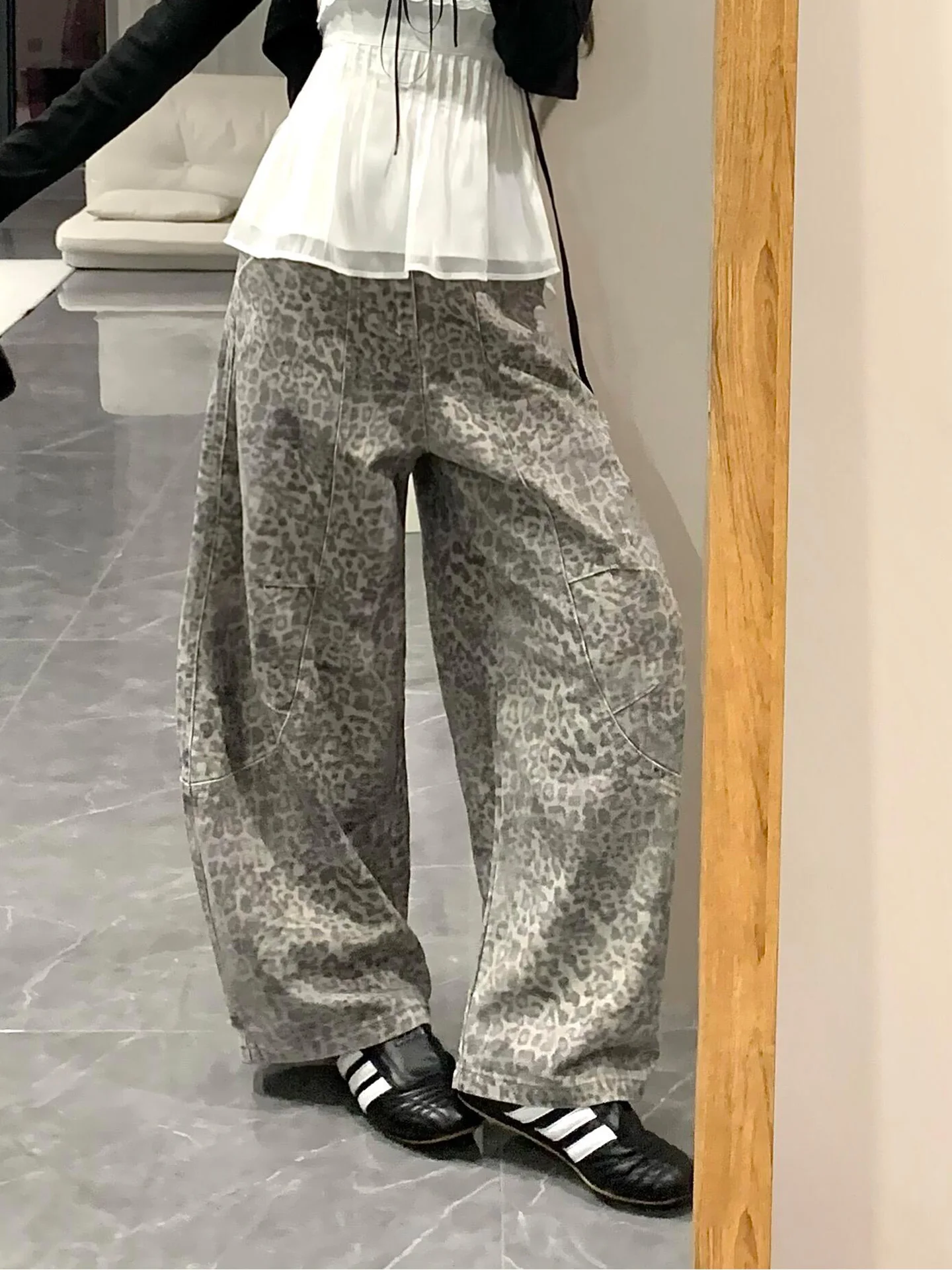 

Summer 2026 Loose Fit Leopard Print Wide Leg Jeans Women's Vintage Washed Straight Cut Casual High Waist Denim Pants