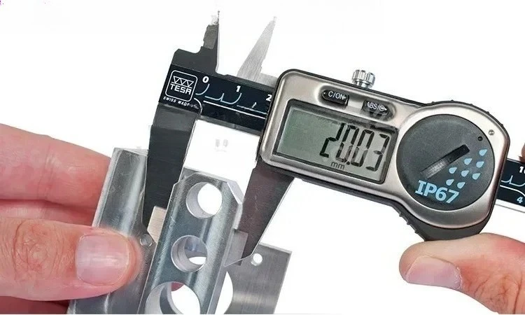 

High End TESA Brown & Sharpe digital caliper IP67 Twin-cal 00530319 water-proof, dust-proof, oilproof,