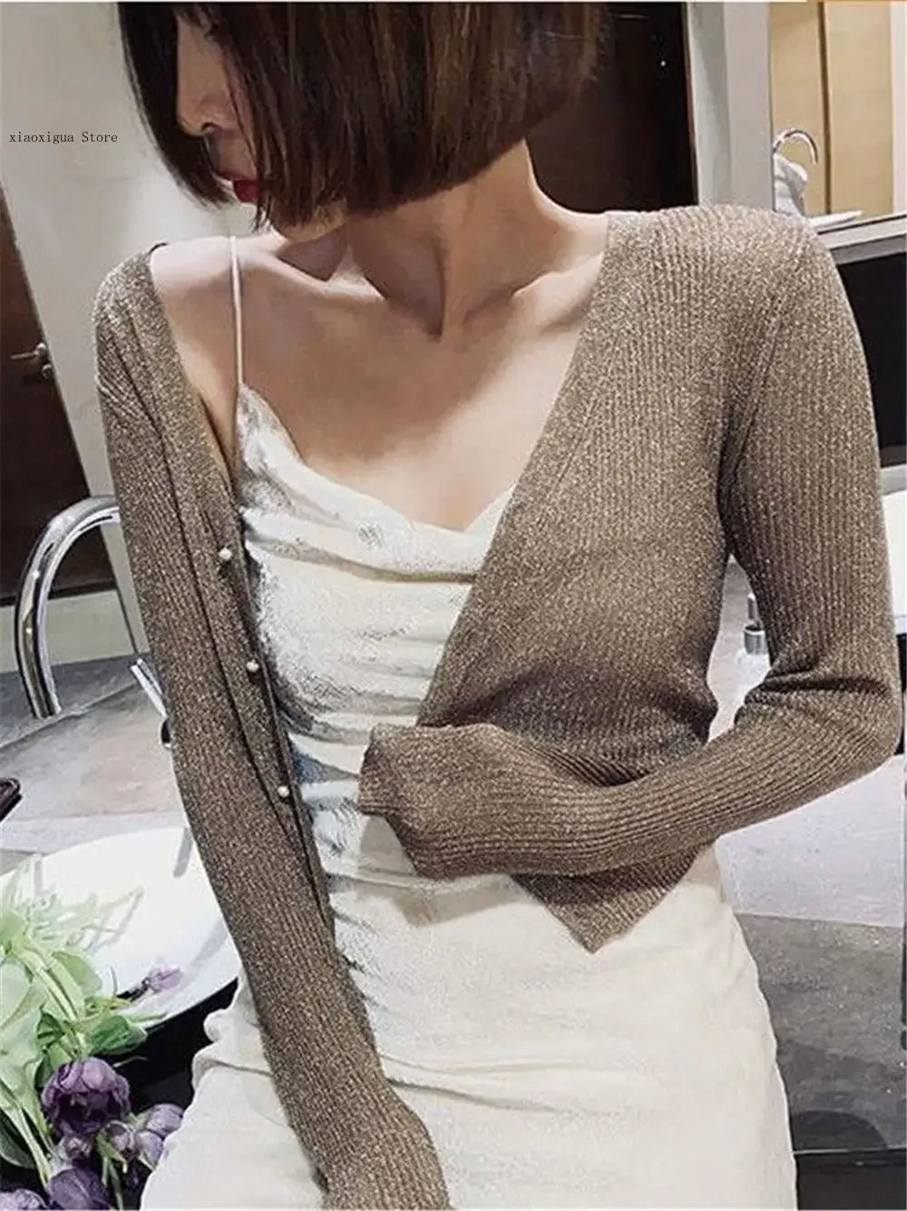 Pearl Button Women\'s Bright Silk Thin Sweater Coat Sexy V-Neck Knitted Sweater Top Gold and Silver Knitted Cardigan