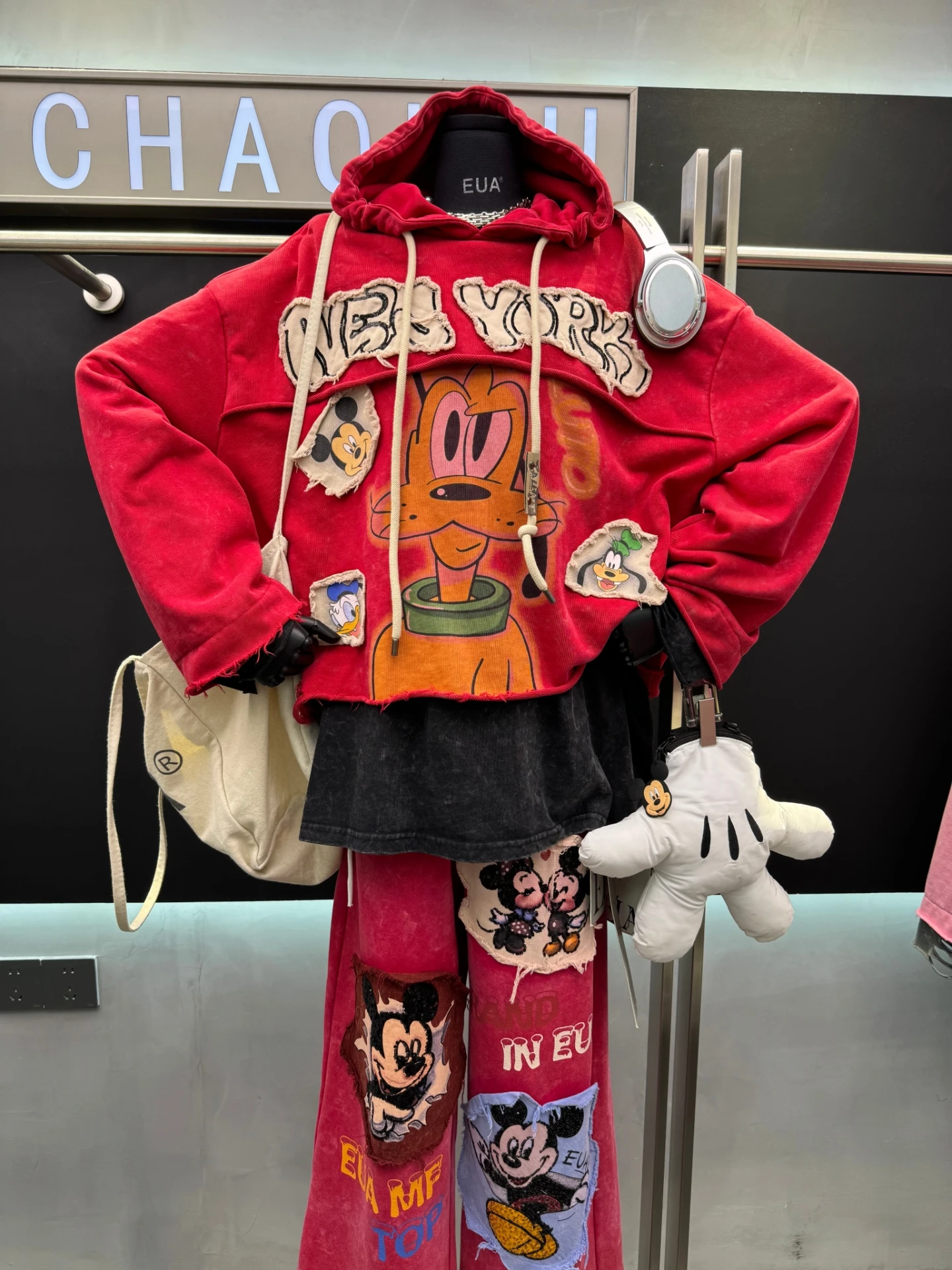 European Style Fake Two-Piece Loose Hooded Sweatshirt for Women 2025 Autumn New Heavy Embroidery Cartoon Dog Anime Hoodie