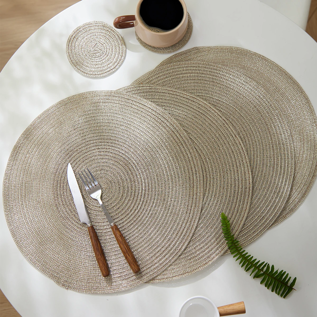 

Set of 12 Round Braided Table Mat Christmas Placemats Non Slip Heat Resistant for Kitchen Dining Tables Pad With Cup Coasters