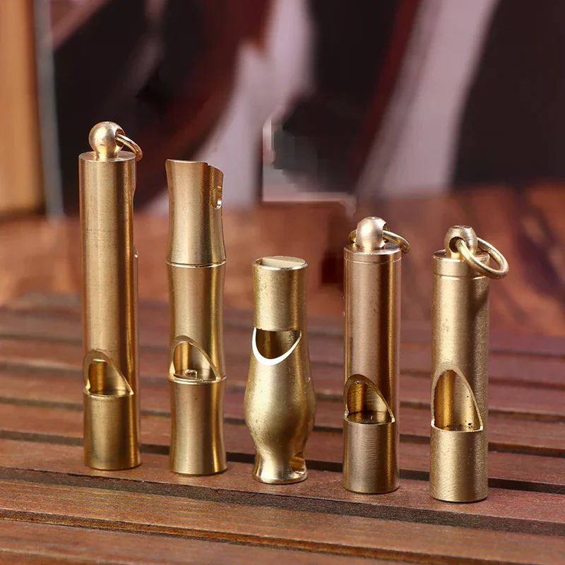 Brass Whistle Keychain Pendant Outdoor Survival Portable Single Tube Explosive High Frequency High Decibel Whistle