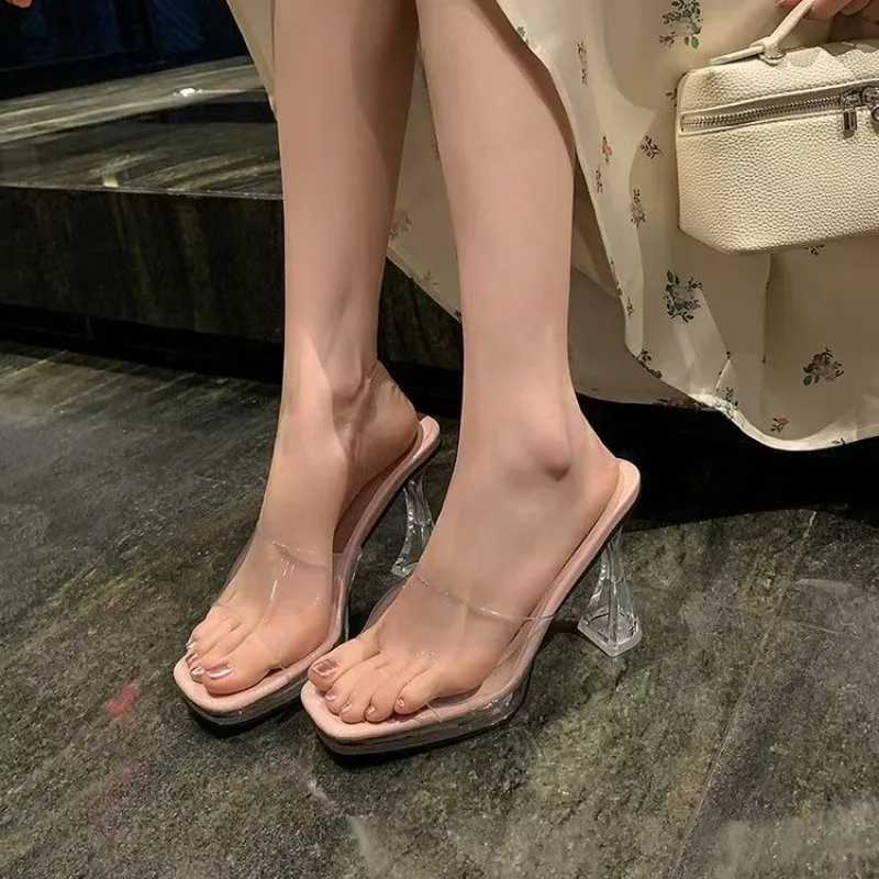 

Sexy transparent crystal thick heel waterproof table cool slippers women's outer wear summer
