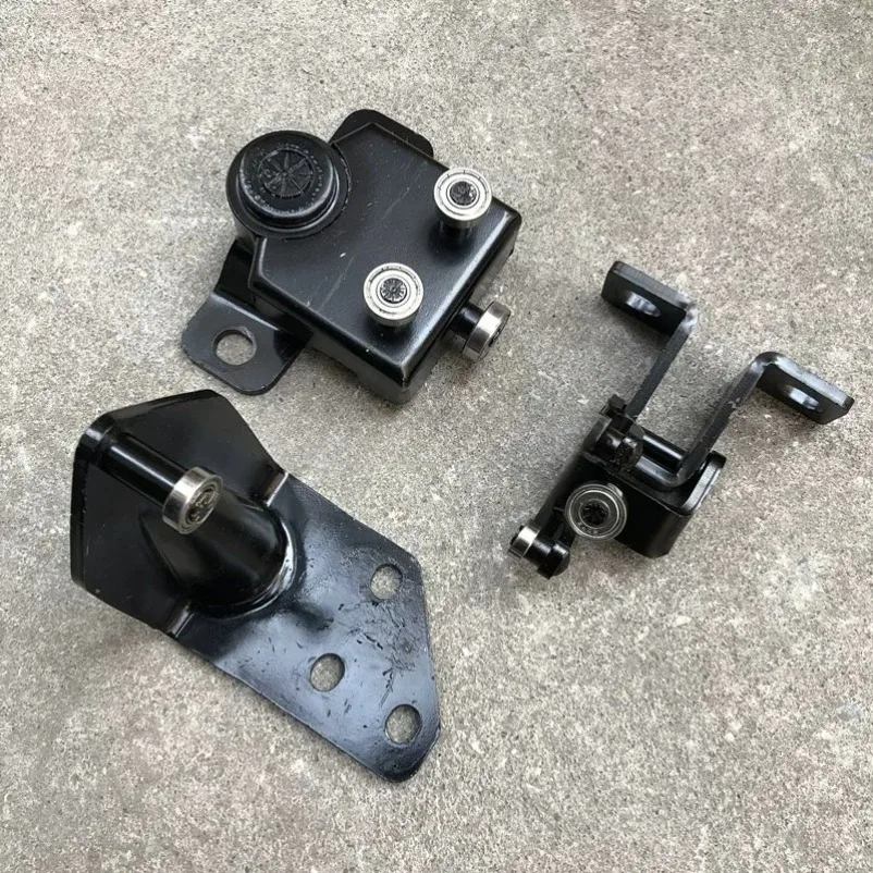 For Komatsu excavator PC75 78 128 138UU 228US pulley track cab door lock bearing