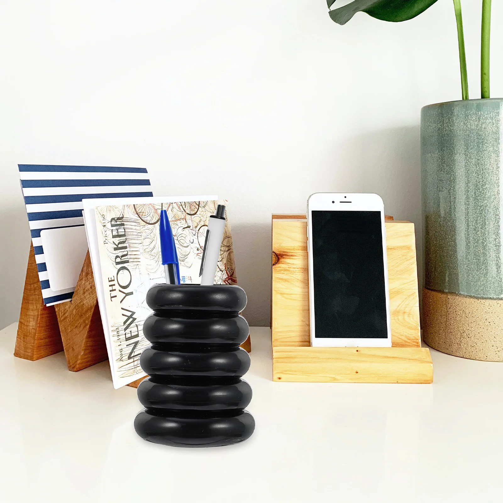 

Plastic Nail Tool ganizer Pen Holder Black Desk Container Manicure Brush St Storage Painting Brushes Office Stationery Gift