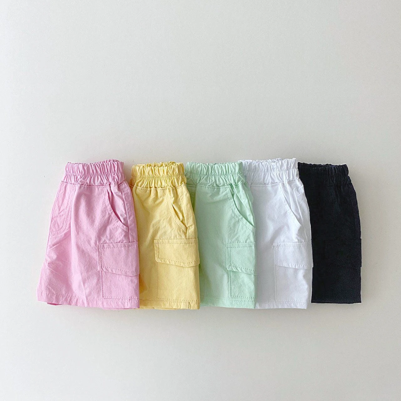 Ropa de estilo coreano para niños y niñas, pantalones cortos de lino y algodón de Color Macaron, bombachos de 6 meses a 3 años, verano 2024