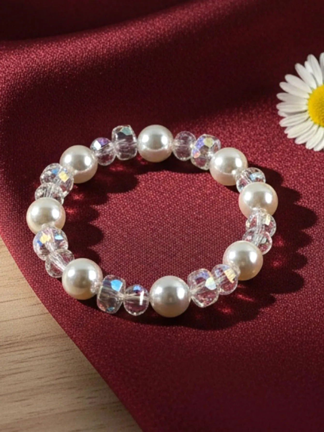 2025New اليدوية 10 مللي متر البلاستيك المطلي بالكهرباء تقليد اللؤلؤ مزيج المرأة سوار يمكن تقديمها كهدية