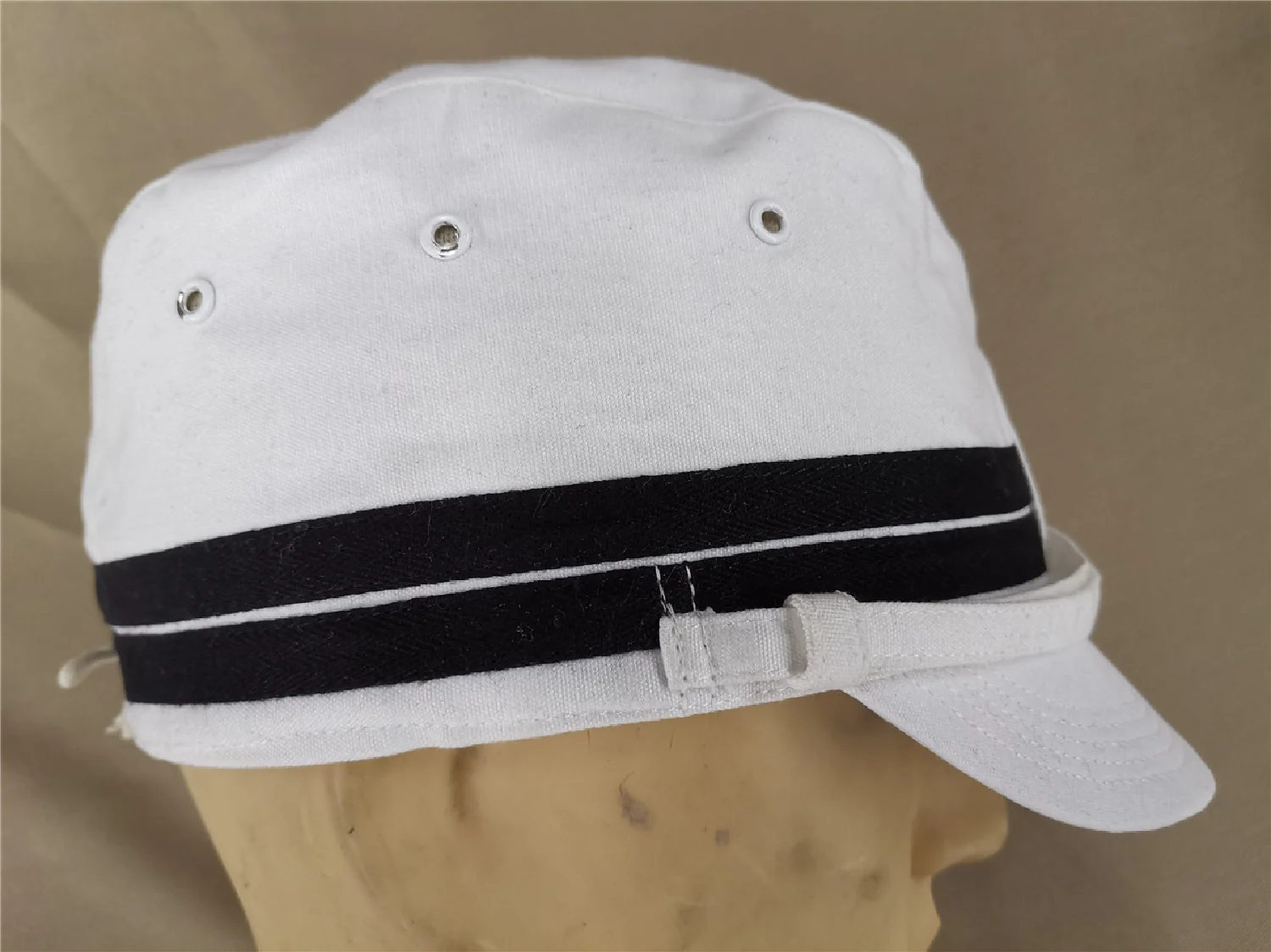 EMD Cotton linen white JP Skullcap travel cap