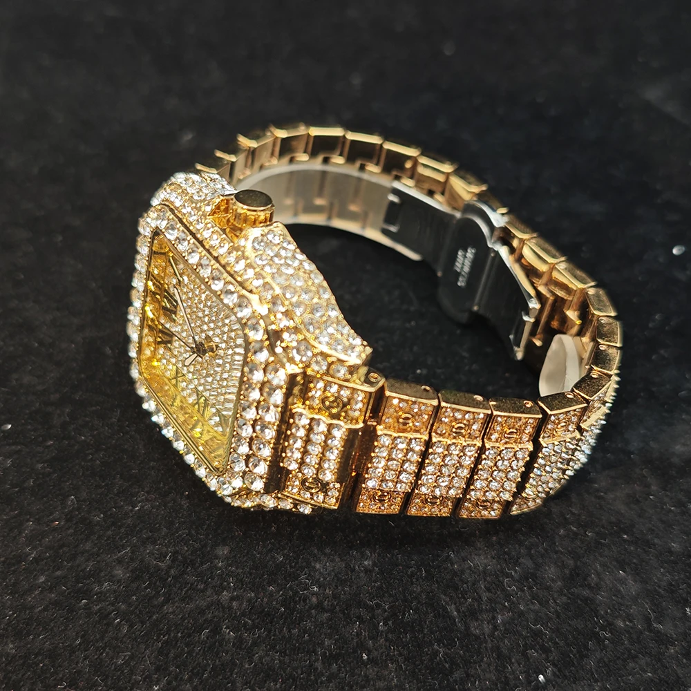

2025 Hot New Diamond Watch For Men Luxury Stainless Steel Hip Hop Watches Unique Bling Ice Out Waterproof Wristwatch Man Gift