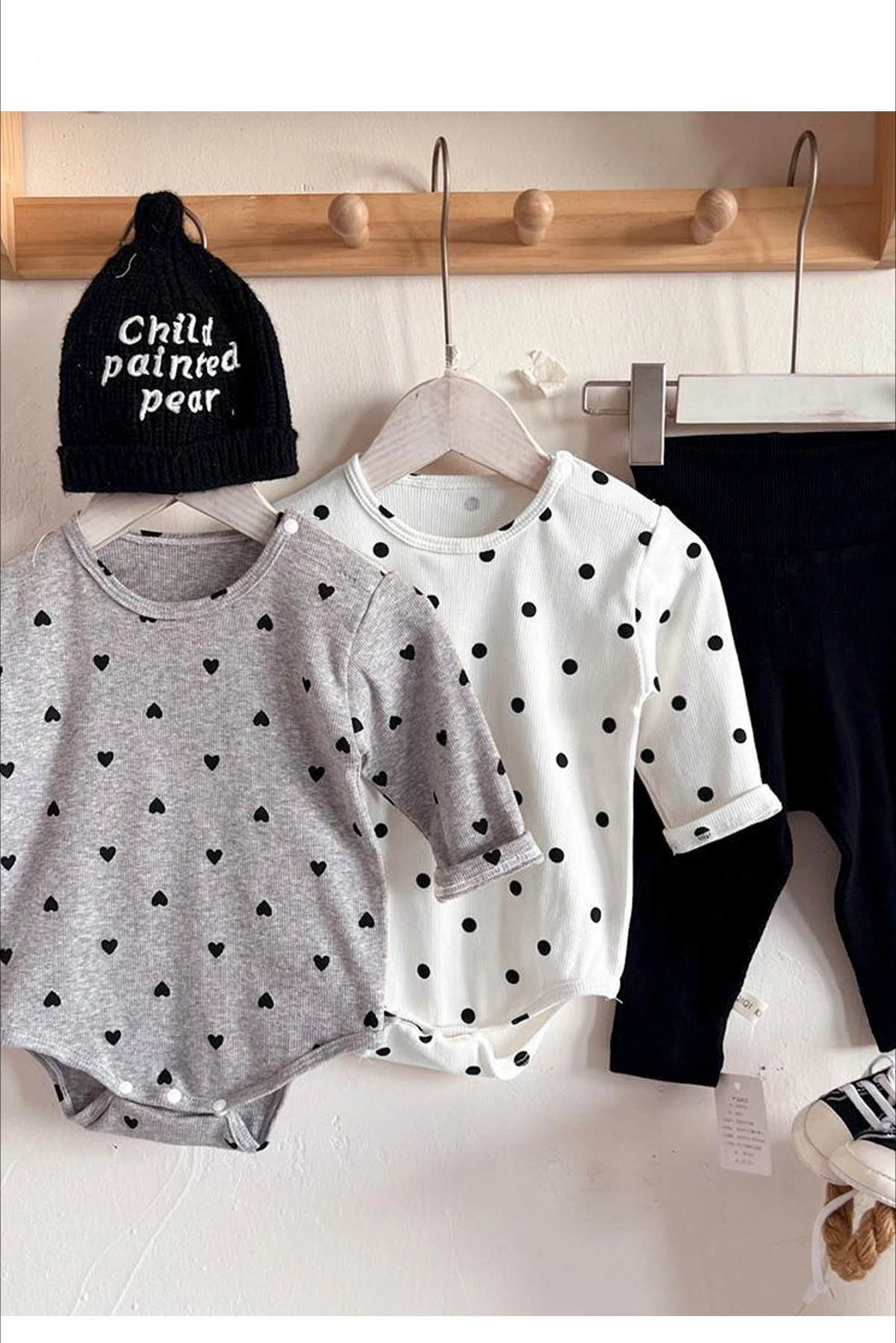 ZOETOPKID Baby-Strampler, Frühling und Herbst, langärmelig, dreieckiger Overall, gepunktet, mit Herz-Aufdruck, Kleidung für Neugeborene, Säuglings-Bodysuit – Detail 3