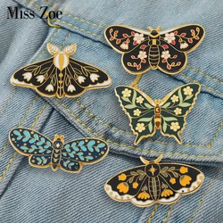 Alfileres de esmalte duro de polilla Butterflys, broches de vid de lirio del valle personalizados, insignia de solapa, insecto negro, planta, joyería, regalo para amigos