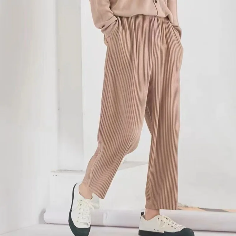 

Japanese Miyake Pleated Men's Nine-minute Pants Casual Drape Tapered Drawstring Small Leg Pencil Pants Sports Stretch Clothing