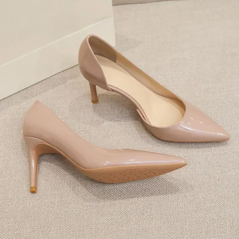 6 ซม.รองเท้าผู้หญิงรองเท้าส้นสูงสิทธิบัตรหนัง Pointed Toe ปั๊ม Beige สุภาพสตรีรองเท้าสําหรับสตรี 41 42 43