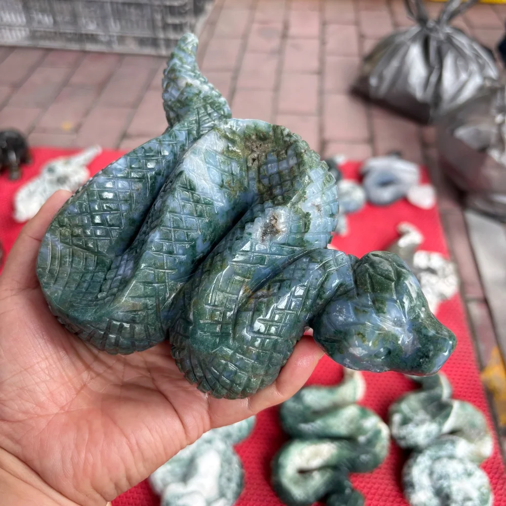 Natural Crystal Stone Volcanic Agate Coiled Snake Figurine Reiki Healing Gothic UV Fluorescent Hand Carved Stone Decor Gift